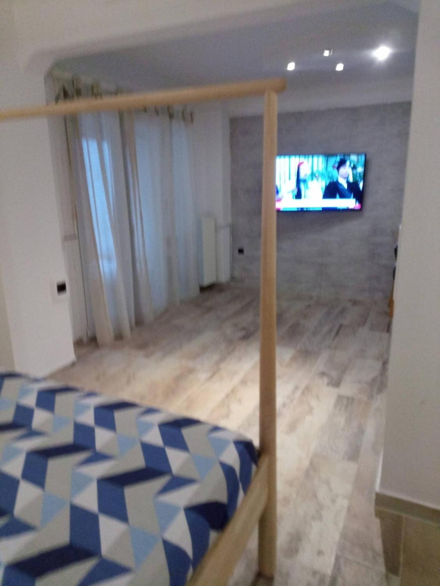 Downtown Apartment With Private Yard Yr1 Apartment Thessaloniki